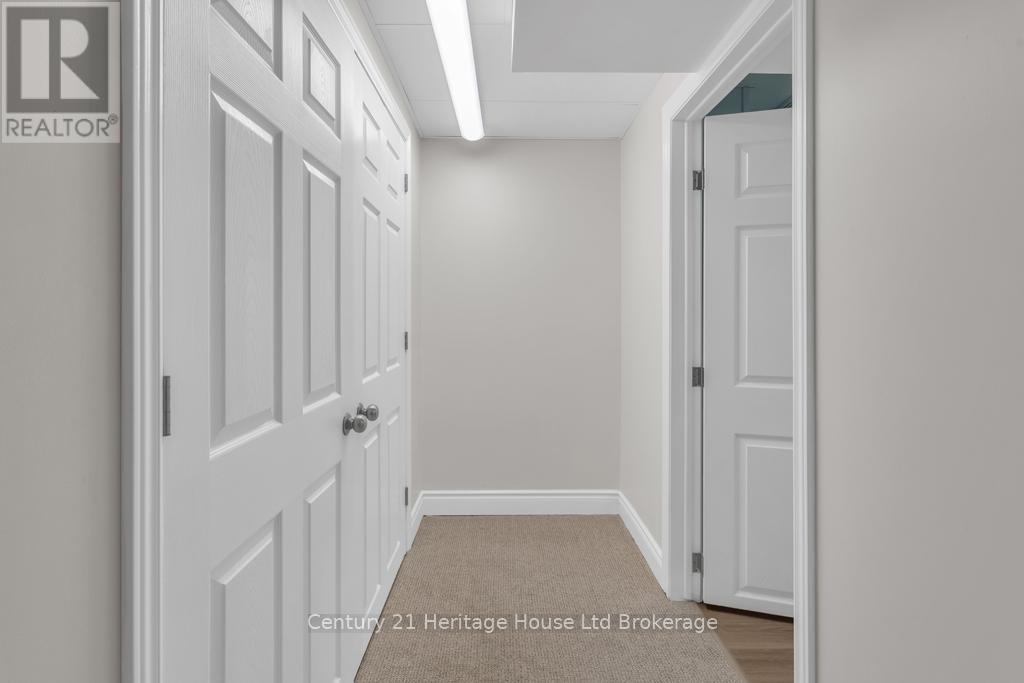 43 Concession Street E, Tillsonburg, Ontario N4G 1P2 - Photo 36 - X12541434