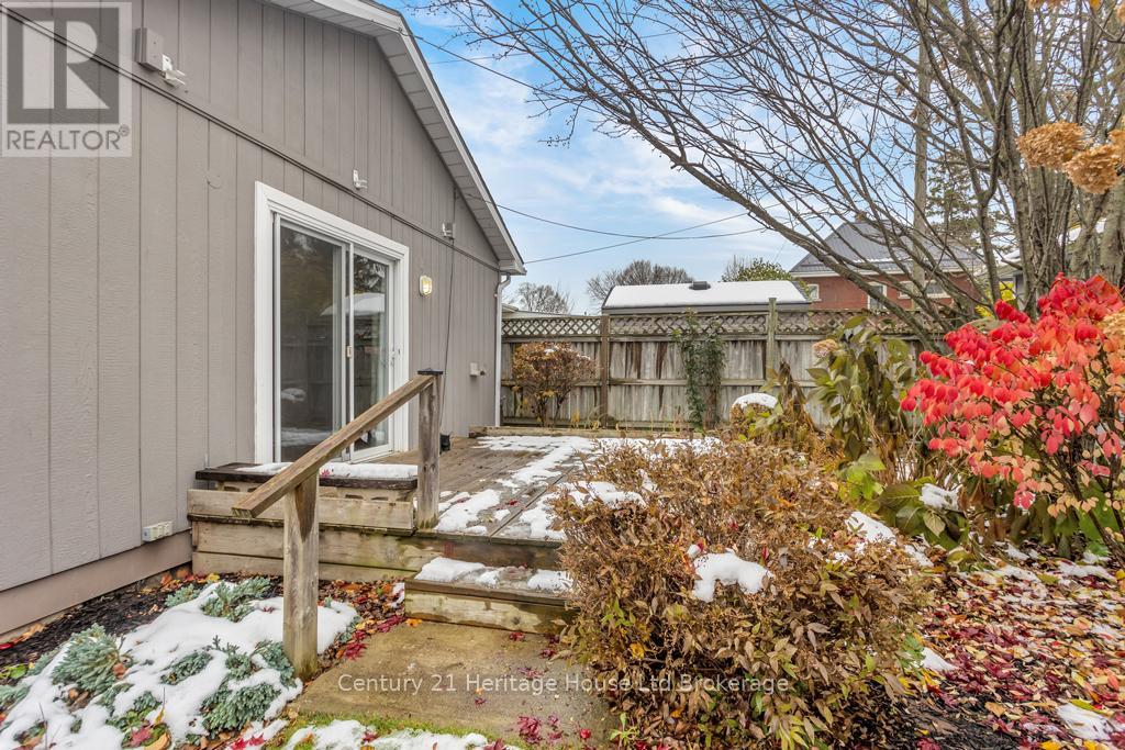 43 Concession Street E, Tillsonburg, Ontario N4G 1P2 - Photo 41 - X12541434