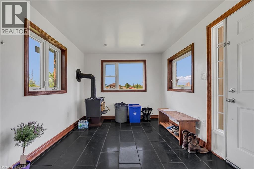 617 Eighth Road E, Stoney Creek, Ontario L8J 2X4 - Photo 26 - 40738064