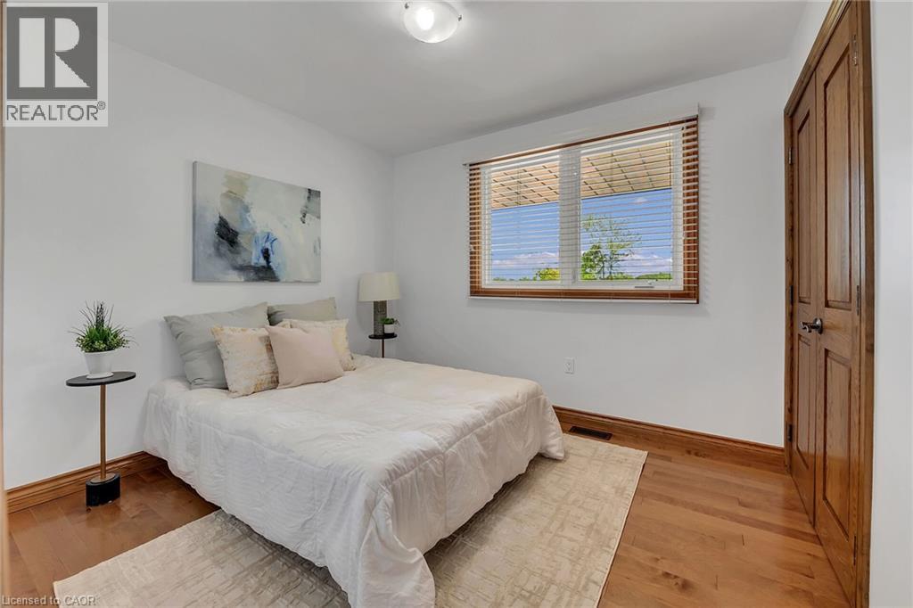 617 Eighth Road E, Stoney Creek, Ontario L8J 2X4 - Photo 16 - 40738064