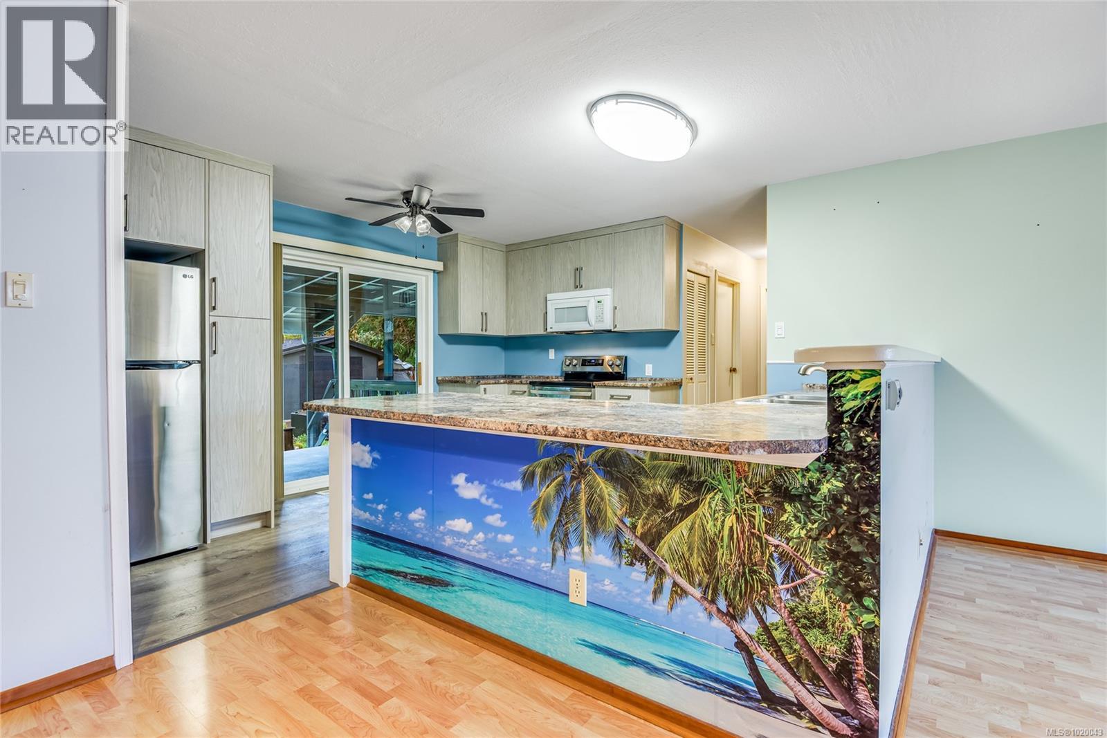 2245 Cousins Ave, Courtenay, British Columbia  V9N 3N6 - Photo 12 - 1020043