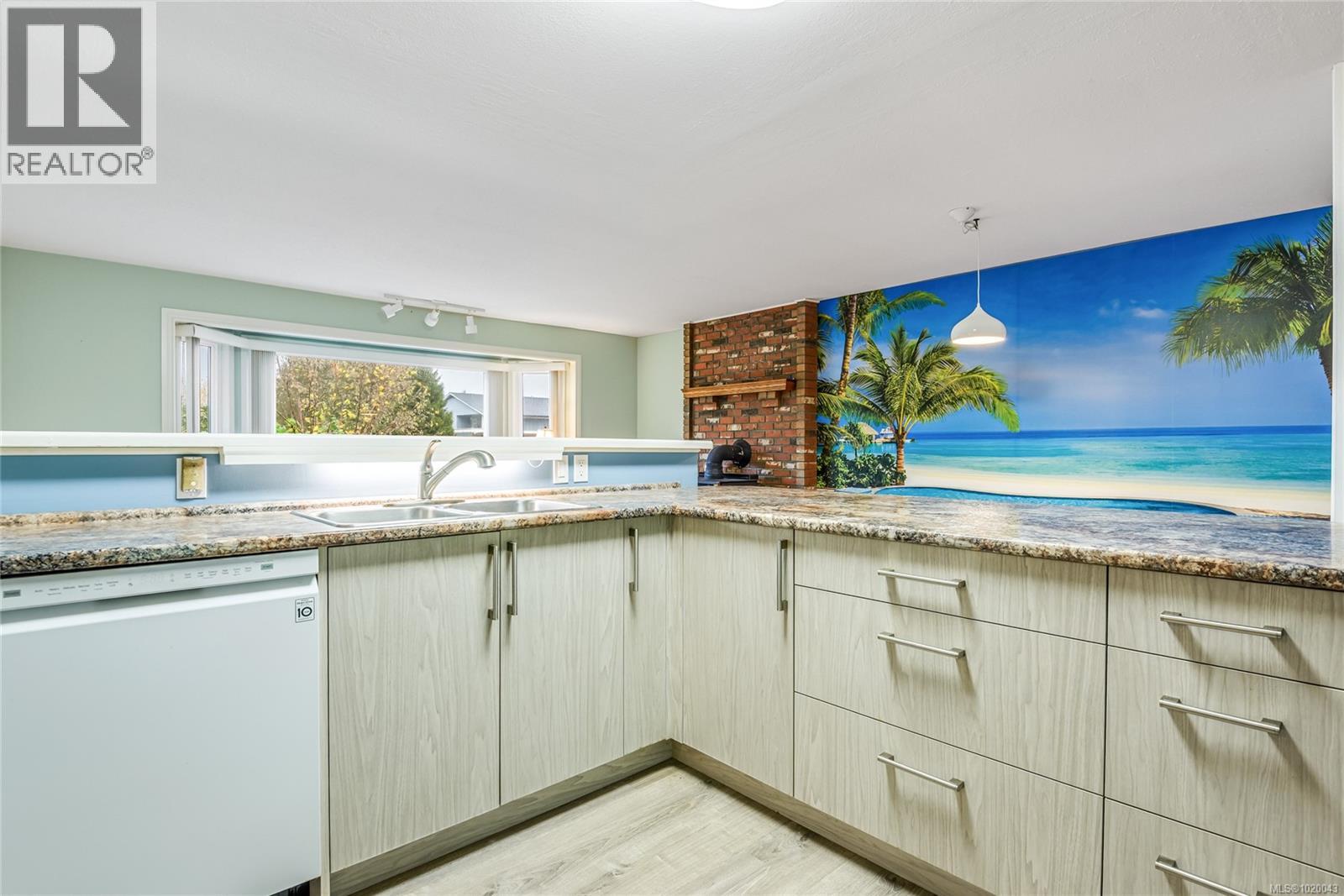 2245 Cousins Ave, Courtenay, British Columbia  V9N 3N6 - Photo 14 - 1020043