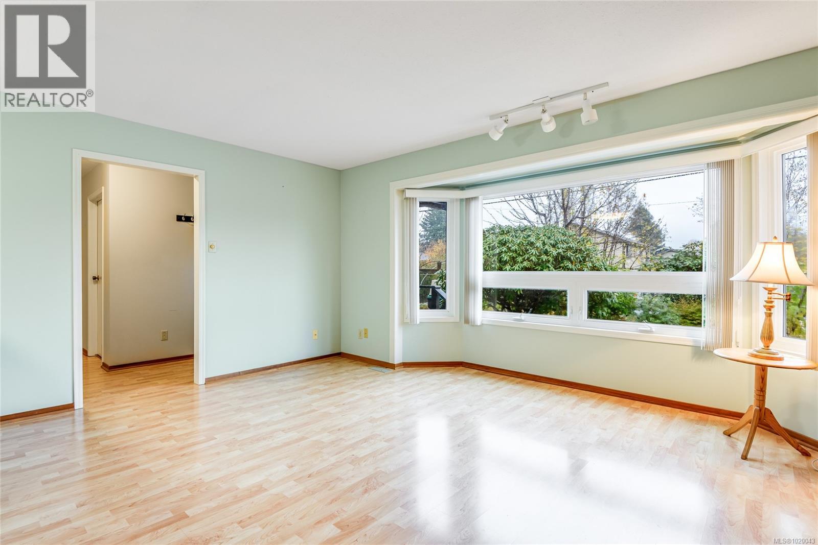 2245 Cousins Ave, Courtenay, British Columbia  V9N 3N6 - Photo 9 - 1020043