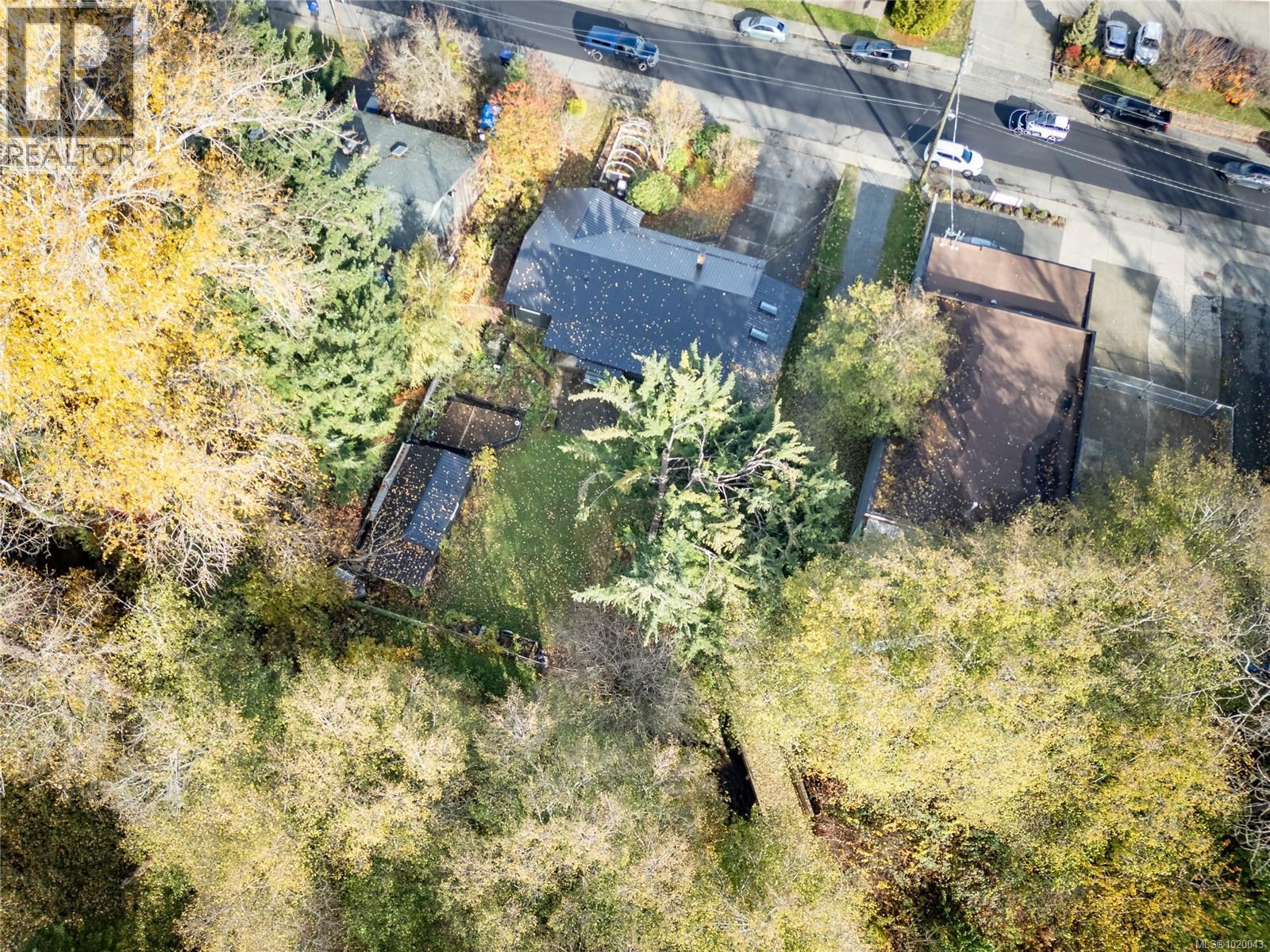 2245 Cousins Ave, Courtenay, British Columbia  V9N 3N6 - Photo 45 - 1020043