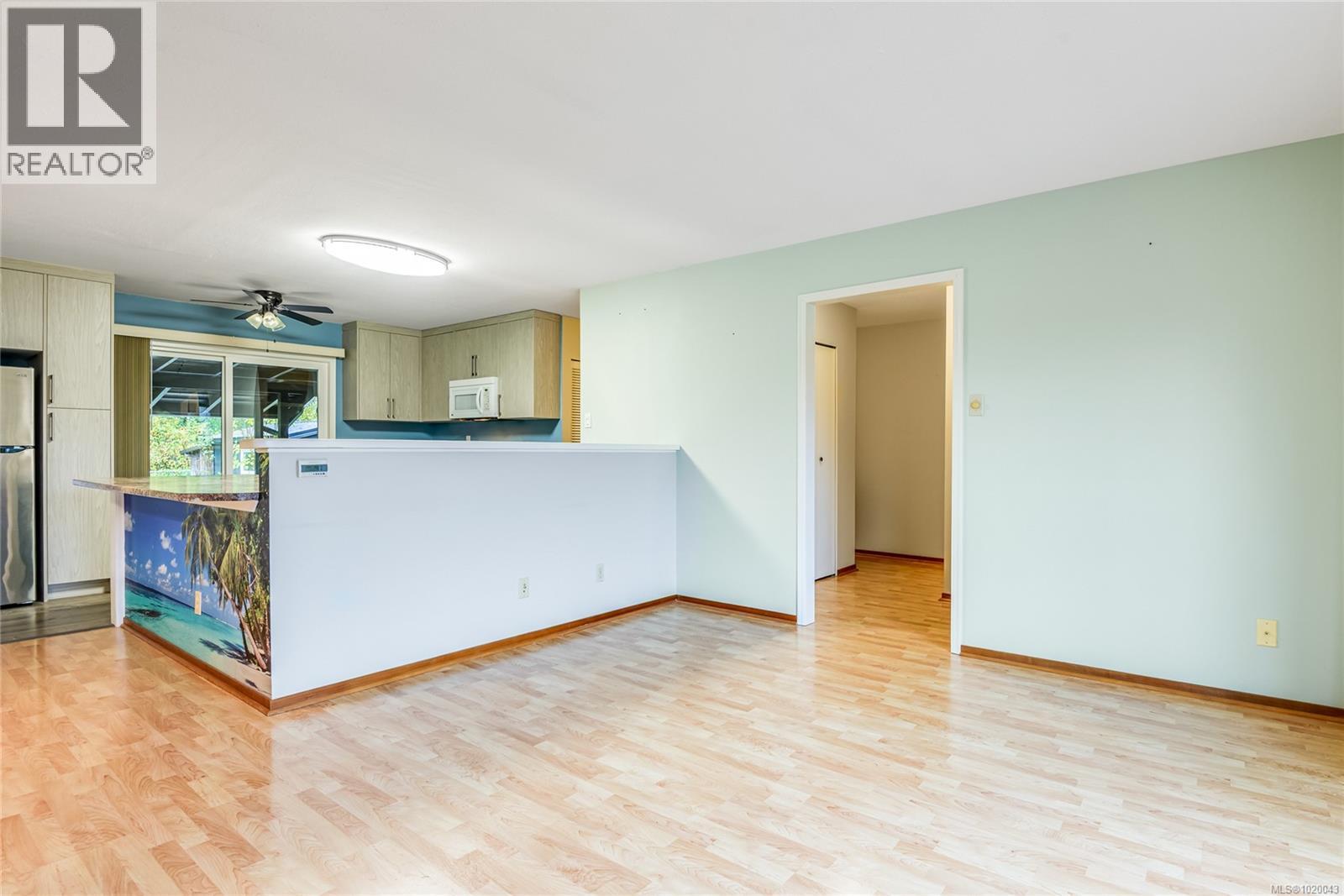 2245 Cousins Ave, Courtenay, British Columbia  V9N 3N6 - Photo 8 - 1020043