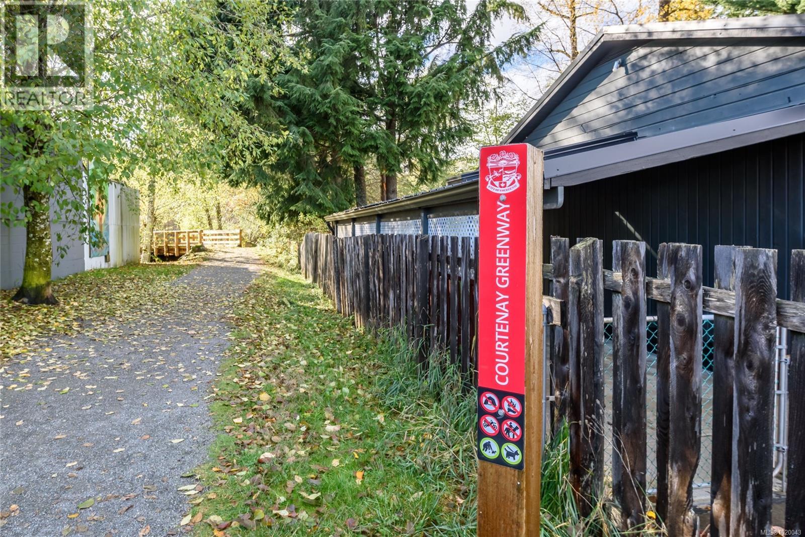 2245 Cousins Ave, Courtenay, British Columbia  V9N 3N6 - Photo 31 - 1020043