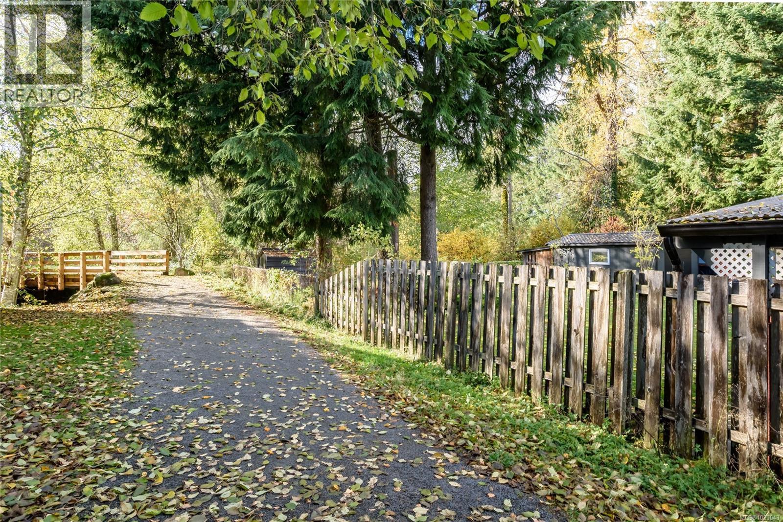 2245 Cousins Ave, Courtenay, British Columbia  V9N 3N6 - Photo 32 - 1020043