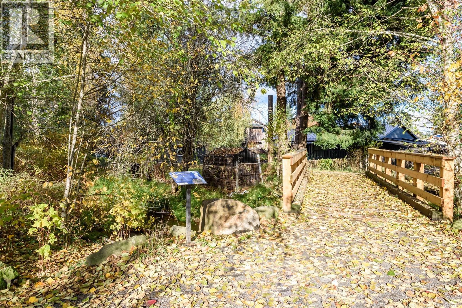 2245 Cousins Ave, Courtenay, British Columbia  V9N 3N6 - Photo 33 - 1020043