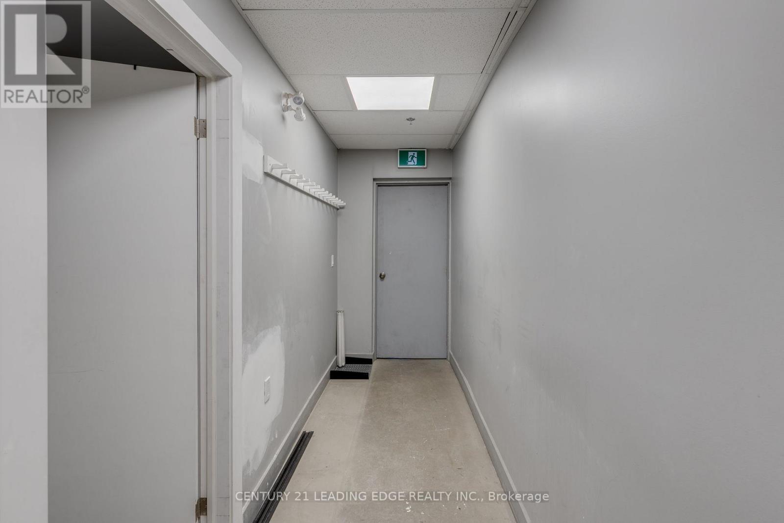 706 Pape Avenue, Toronto, Ontario  M4K 3S7 - Photo 13 - E12527648