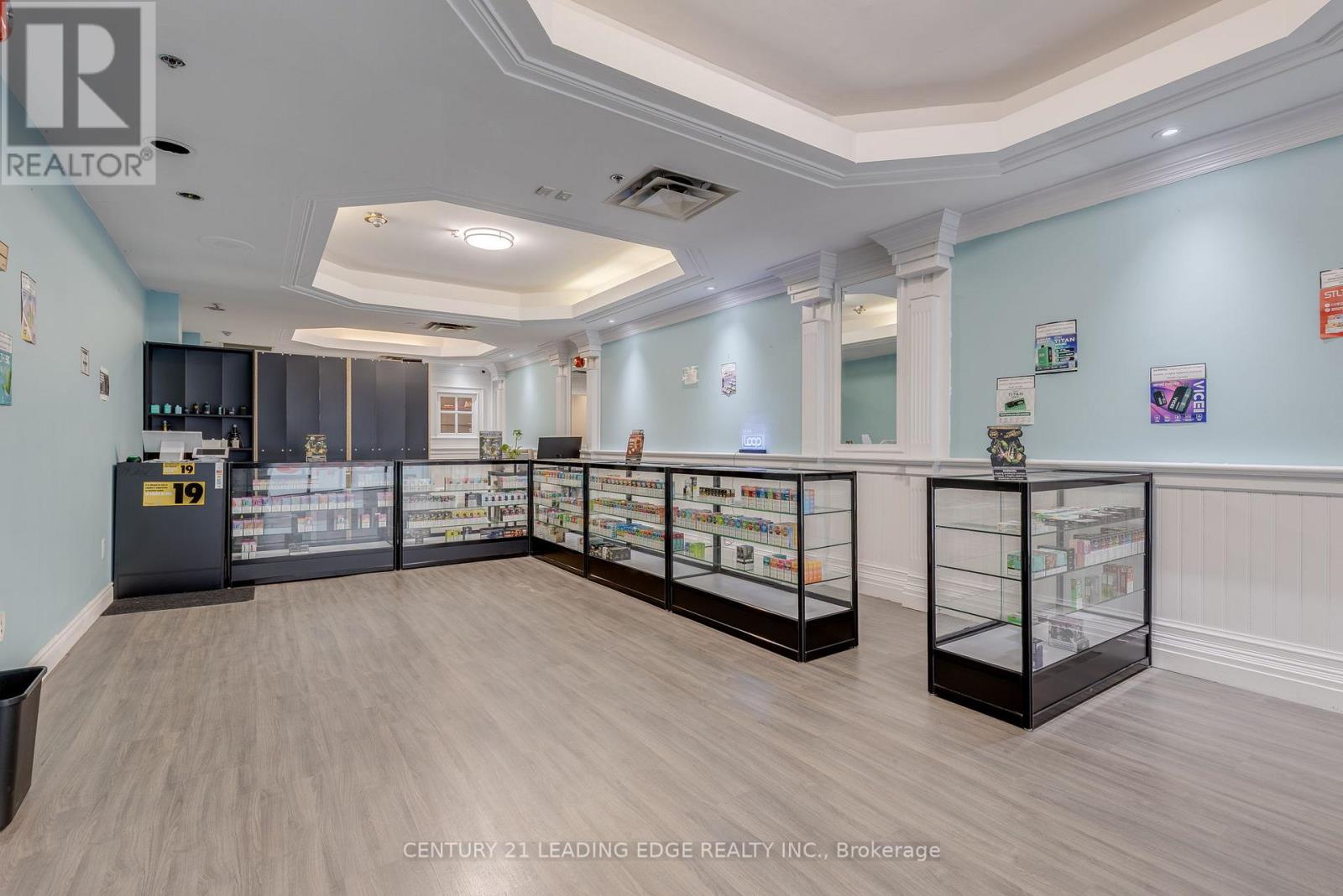 706 Pape Avenue, Toronto, Ontario  M4K 3S7 - Photo 4 - E12527648