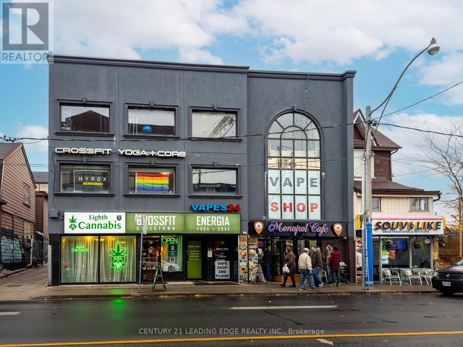 706 Pape Avenue, Toronto, Ontario  M4K 3S7 - Photo 2 - E12527648