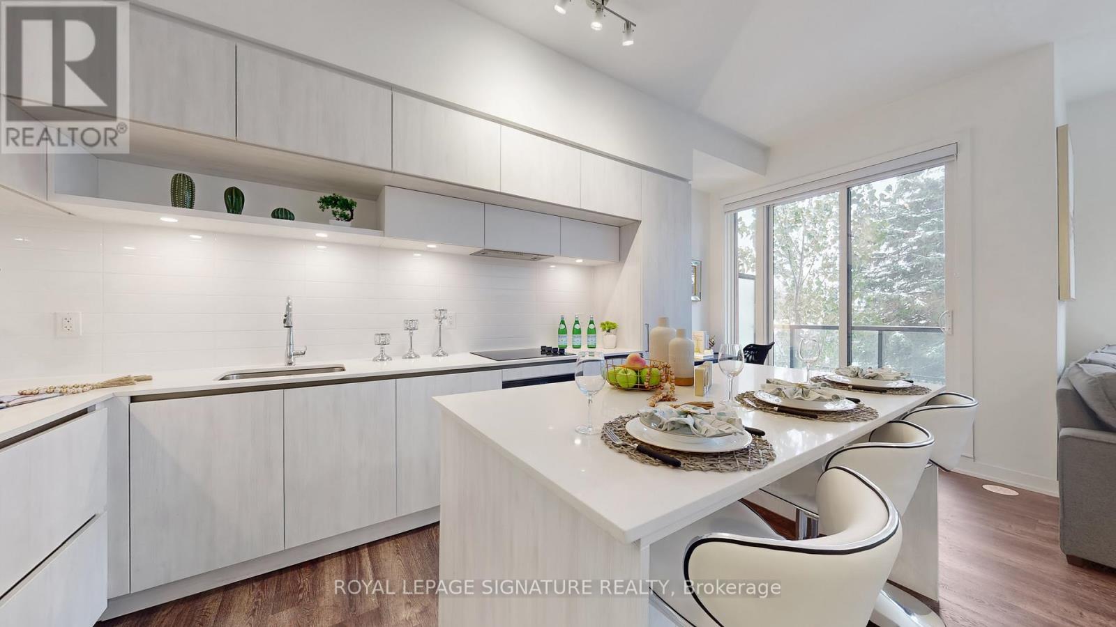 1517 - 11 David Eyer Road, Richmond Hill, Ontario  L4S 0N3 - Photo 7 - N12540284