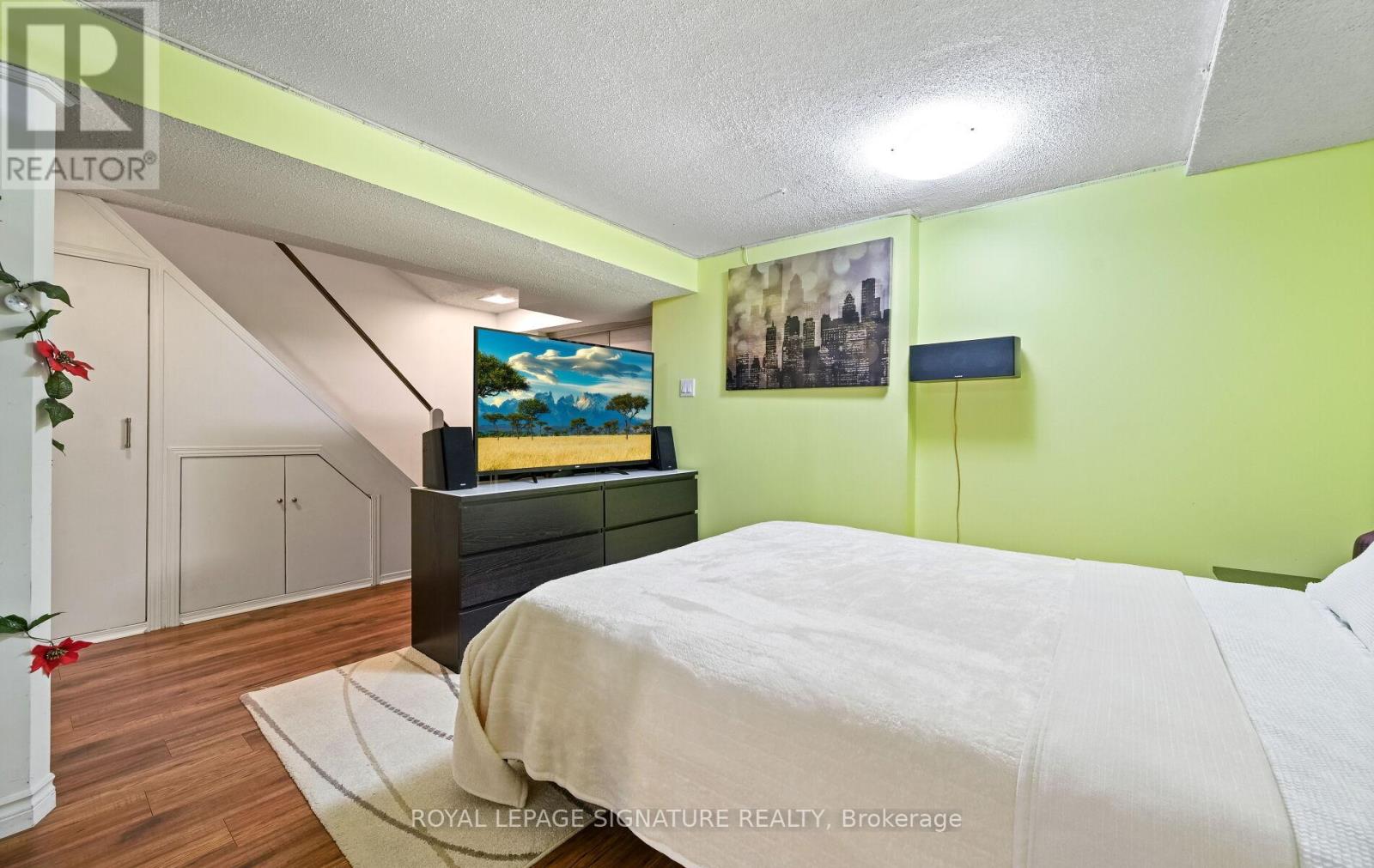 1033 Raintree Lane, Mississauga, Ontario  L5H 4A1 - Photo 35 - W12540716