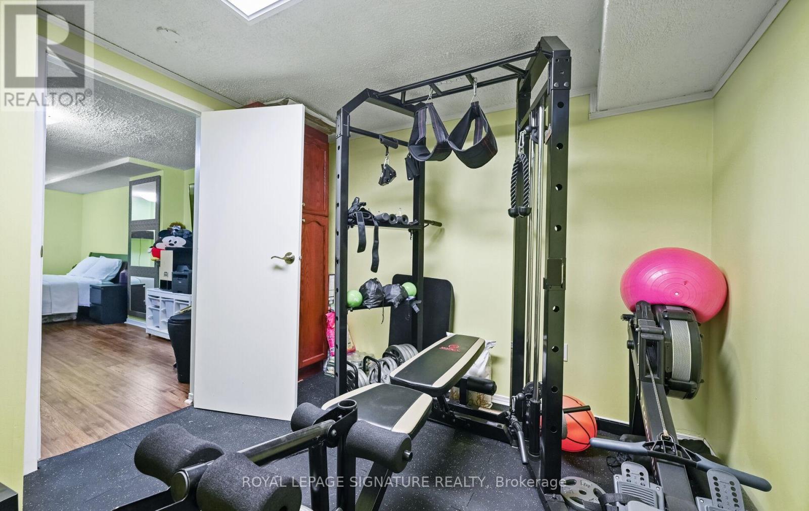 1033 Raintree Lane, Mississauga, Ontario  L5H 4A1 - Photo 39 - W12540716