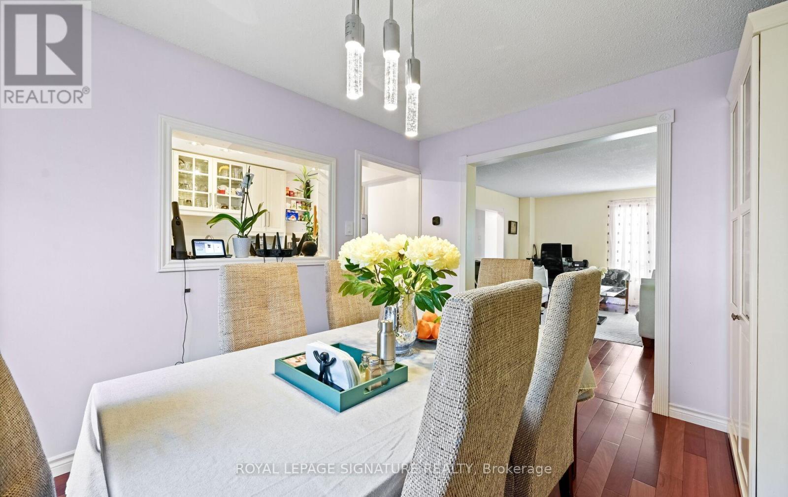 1033 Raintree Lane, Mississauga, Ontario  L5H 4A1 - Photo 12 - W12540716