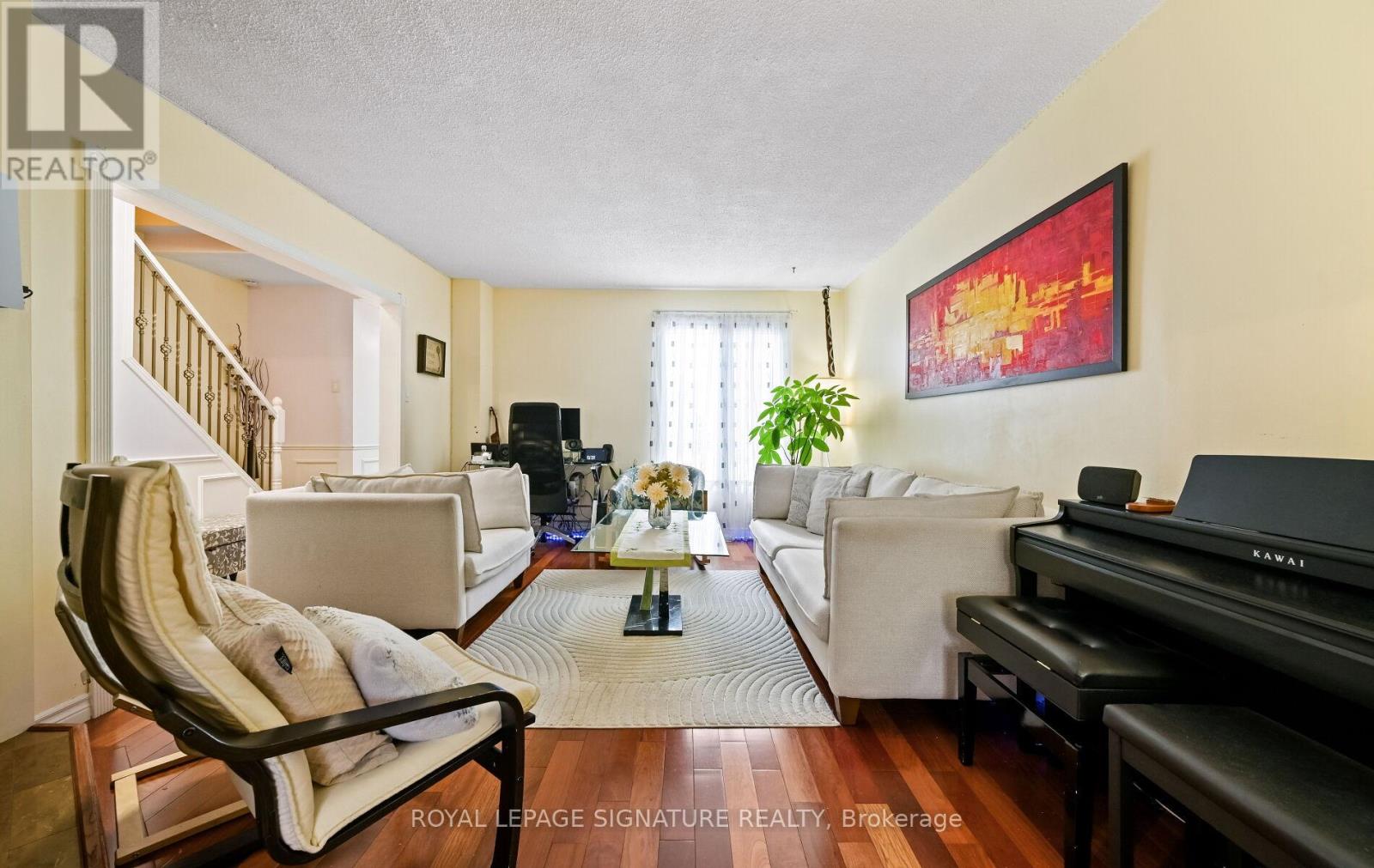 1033 Raintree Lane, Mississauga, Ontario  L5H 4A1 - Photo 8 - W12540716