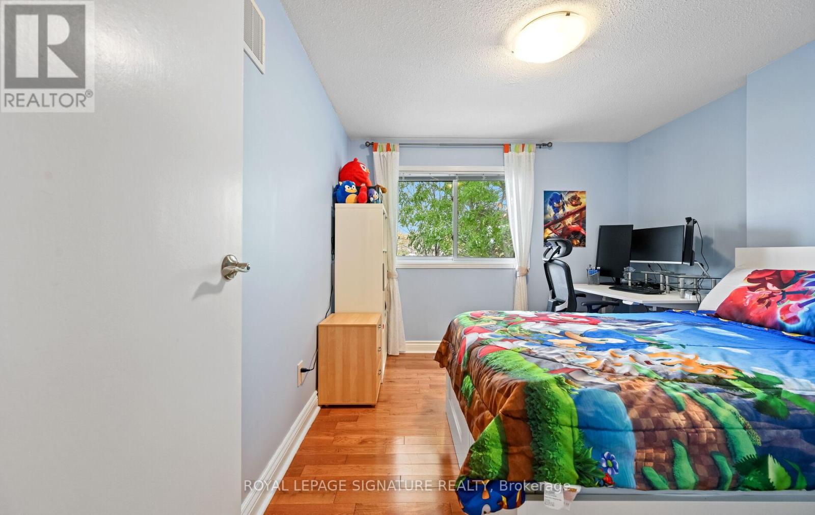 1033 Raintree Lane, Mississauga, Ontario  L5H 4A1 - Photo 27 - W12540716