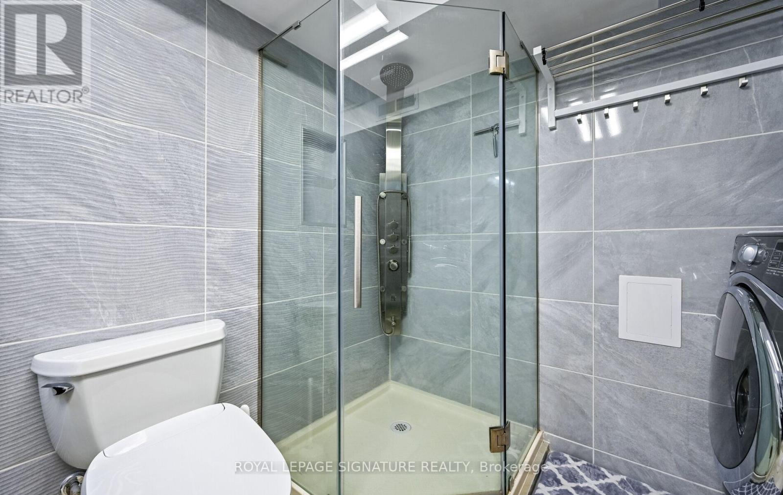 1033 Raintree Lane, Mississauga, Ontario  L5H 4A1 - Photo 41 - W12540716