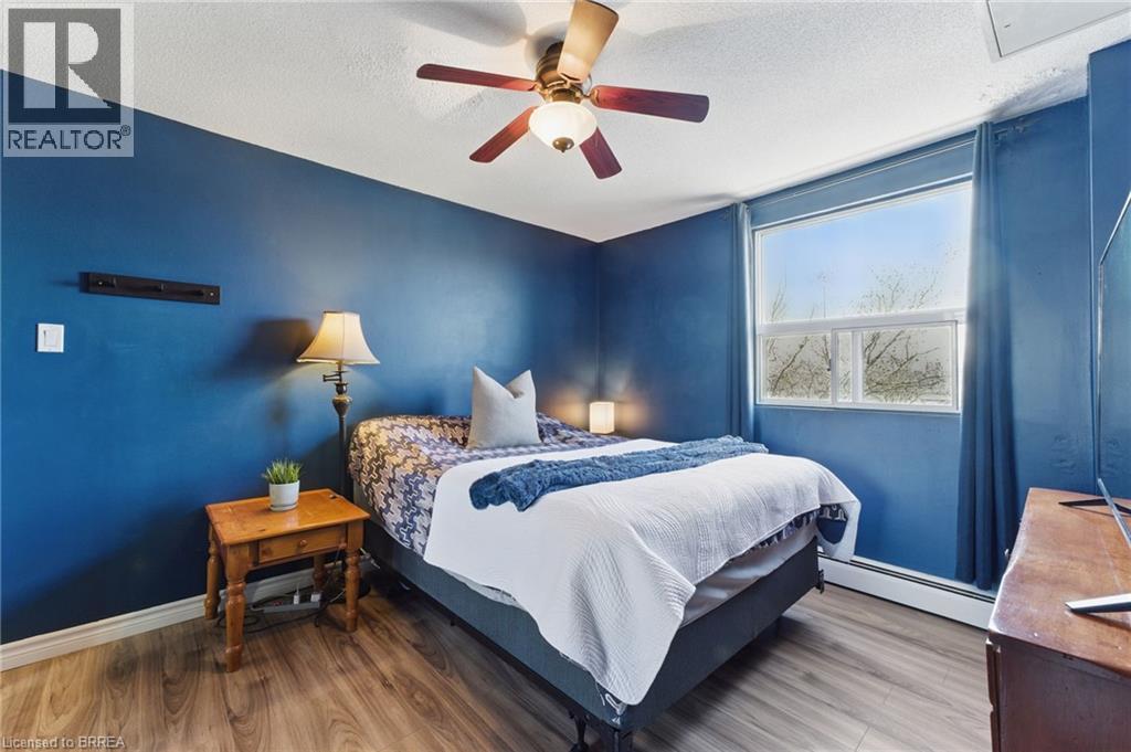 793 Colborne Street E Unit# 401, Brantford, Ontario  N3S 7J3 - Photo 9 - 40788087