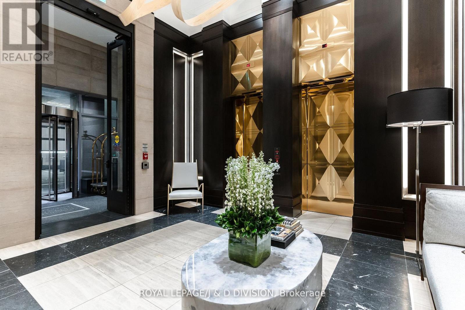 2603 - 200 Cumberland Street, Toronto, Ontario  M5R 0B7 - Photo 13 - C12541498