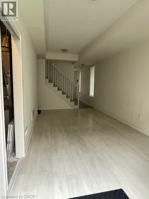 205 Sabina Drive, Oakville, Ontario  L6H 0L4 - Photo 4 - 40787790