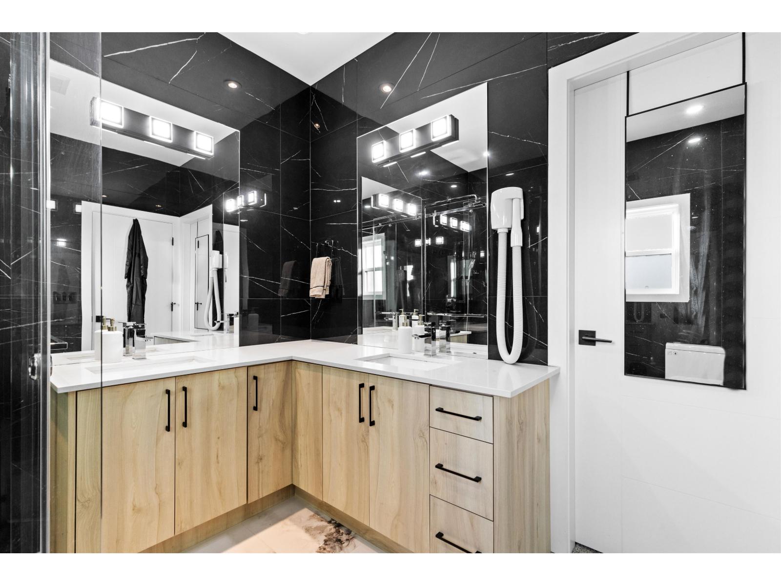 21010 72 Avenue, Langley, British Columbia V2Y 2R6 - Photo 20 - R3067027