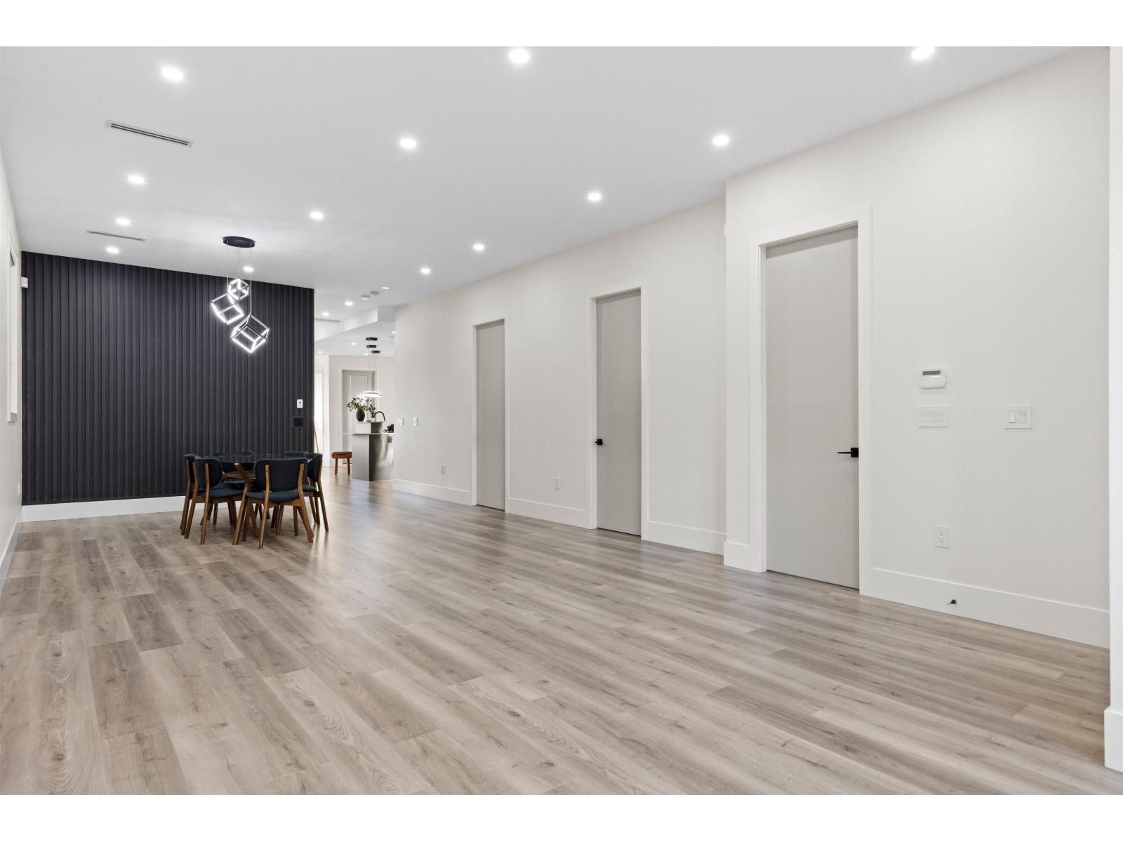 21010 72 Avenue, Langley, British Columbia V2Y 2R6 - Photo 5 - R3067027