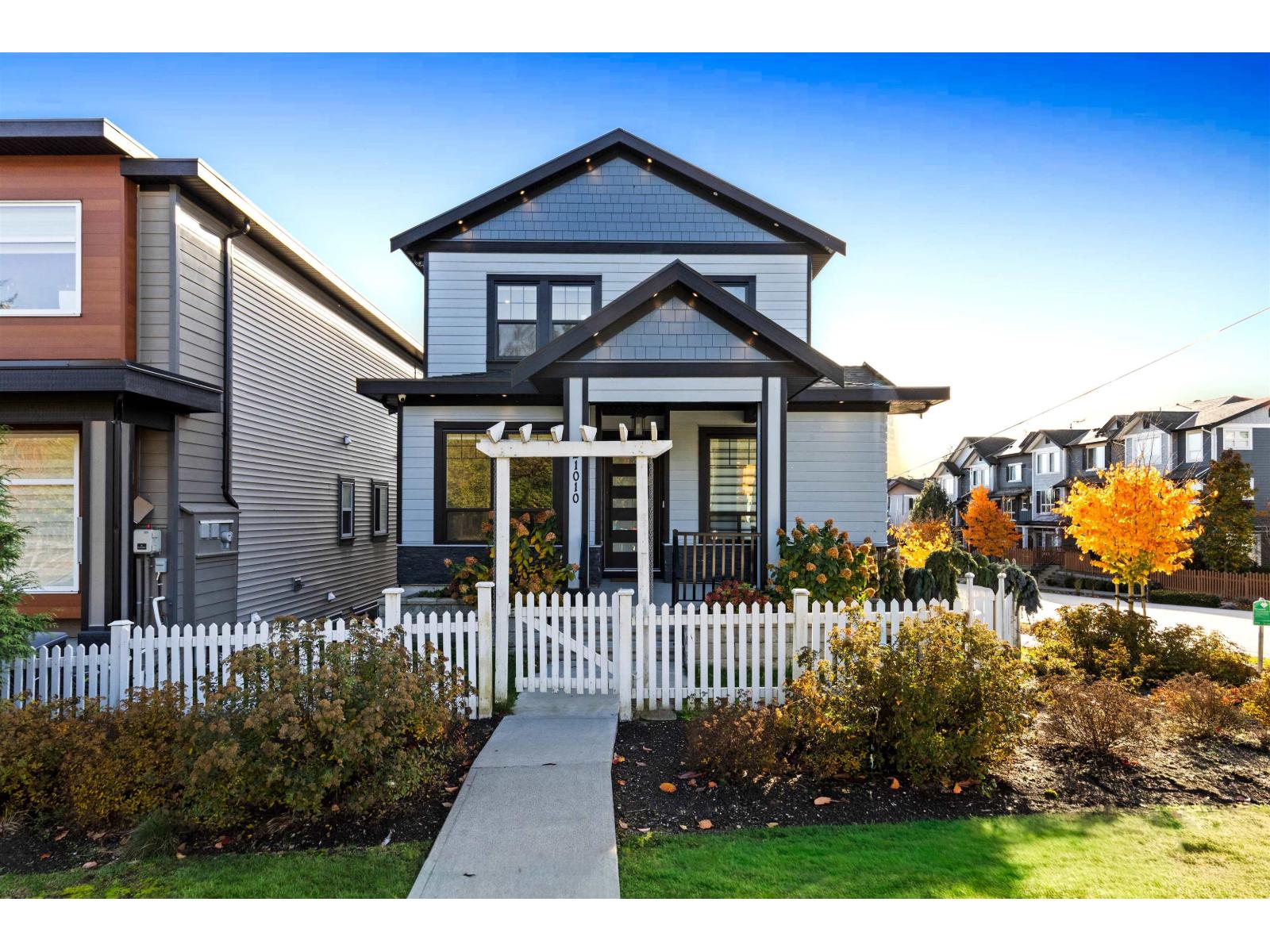 21010 72 Avenue, Langley, British Columbia V2Y 2R6 - Photo 2 - R3067027