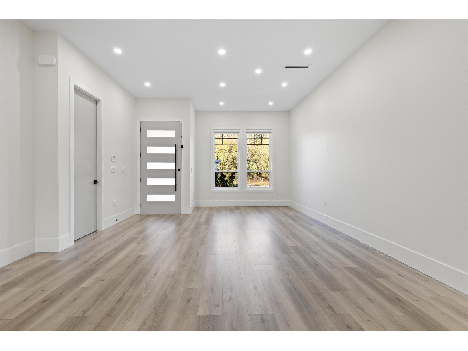 21010 72 Avenue, Langley, British Columbia V2Y 2R6 - Photo 4 - R3067027