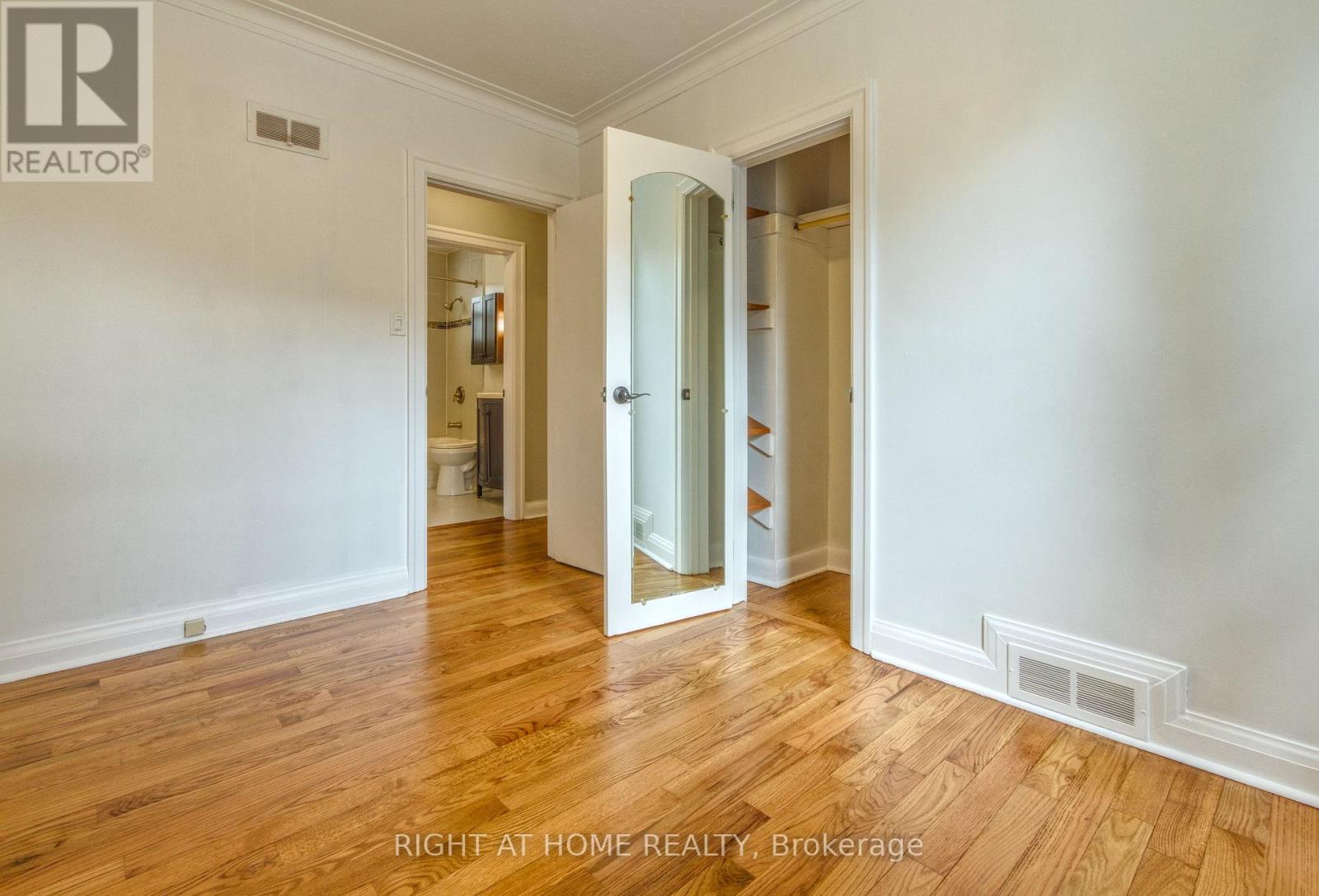 101 Eastville Avenue, Toronto, Ontario  M1M 2N8 - Photo 17 - E12541452