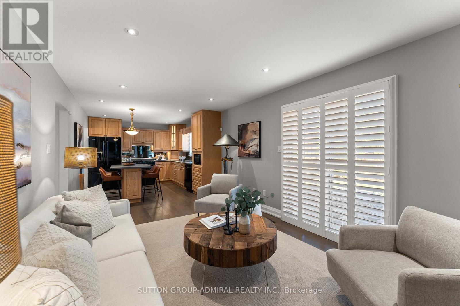 32 Mayvern Crescent, Richmond Hill, Ontario L4C 5J6 - Photo 11 - N12407200