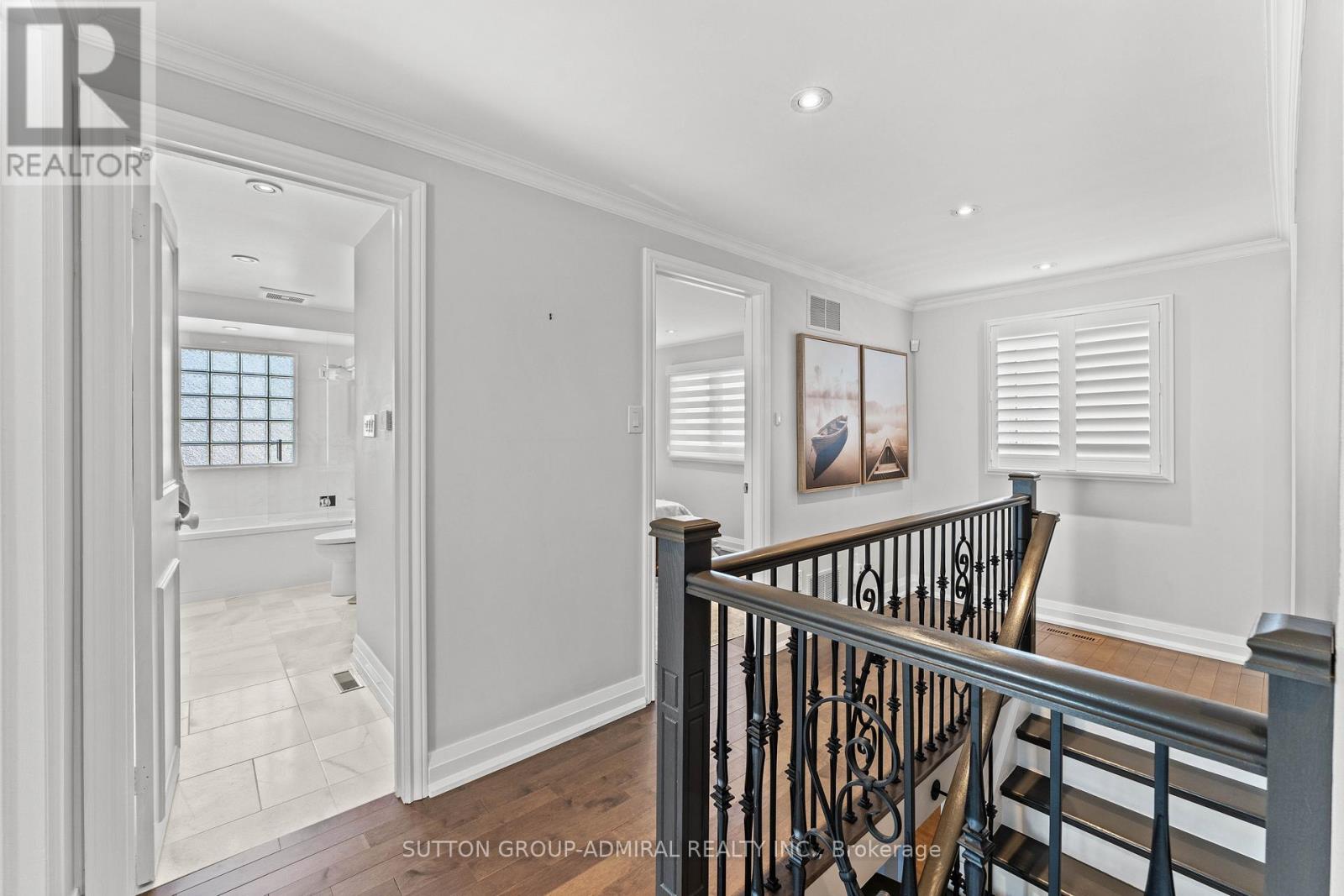 32 Mayvern Crescent, Richmond Hill, Ontario L4C 5J6 - Photo 15 - N12407200