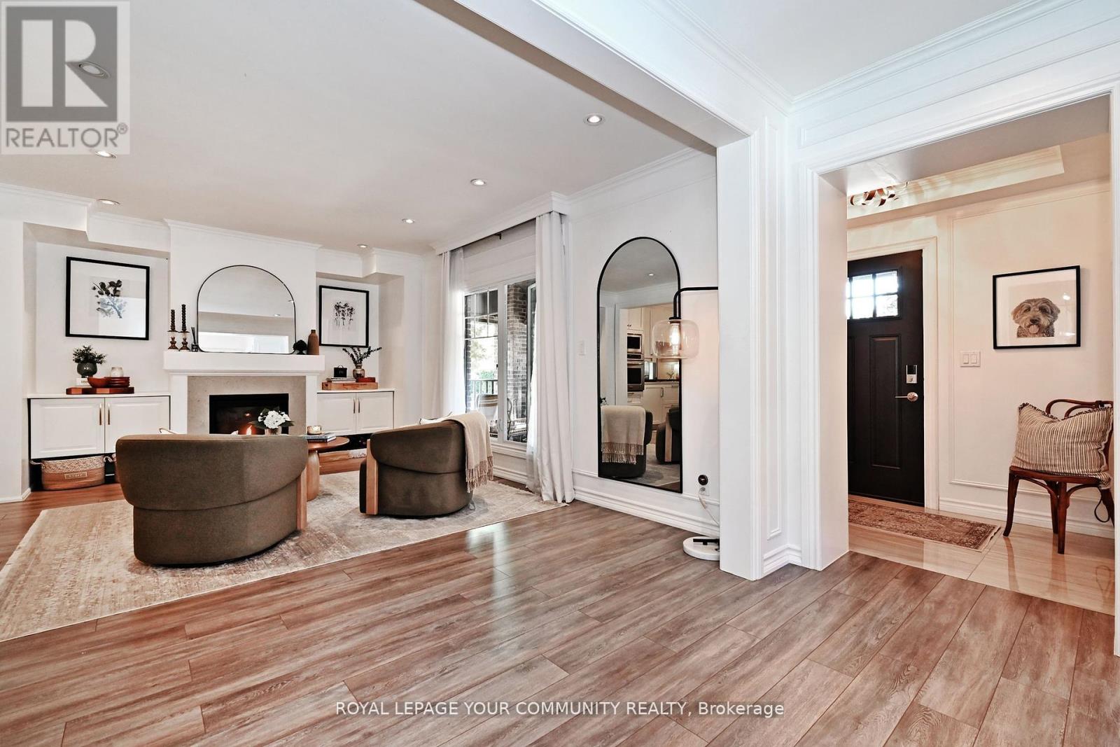 82 Centre Street, Aurora, Ontario  L4G 1J8 - Photo 7 - N12532162