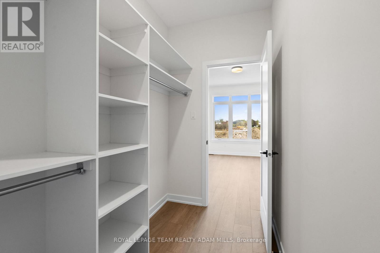 1047 Moore Street, Brockville, Ontario K6V 7N1 - Photo 24 - X12541600