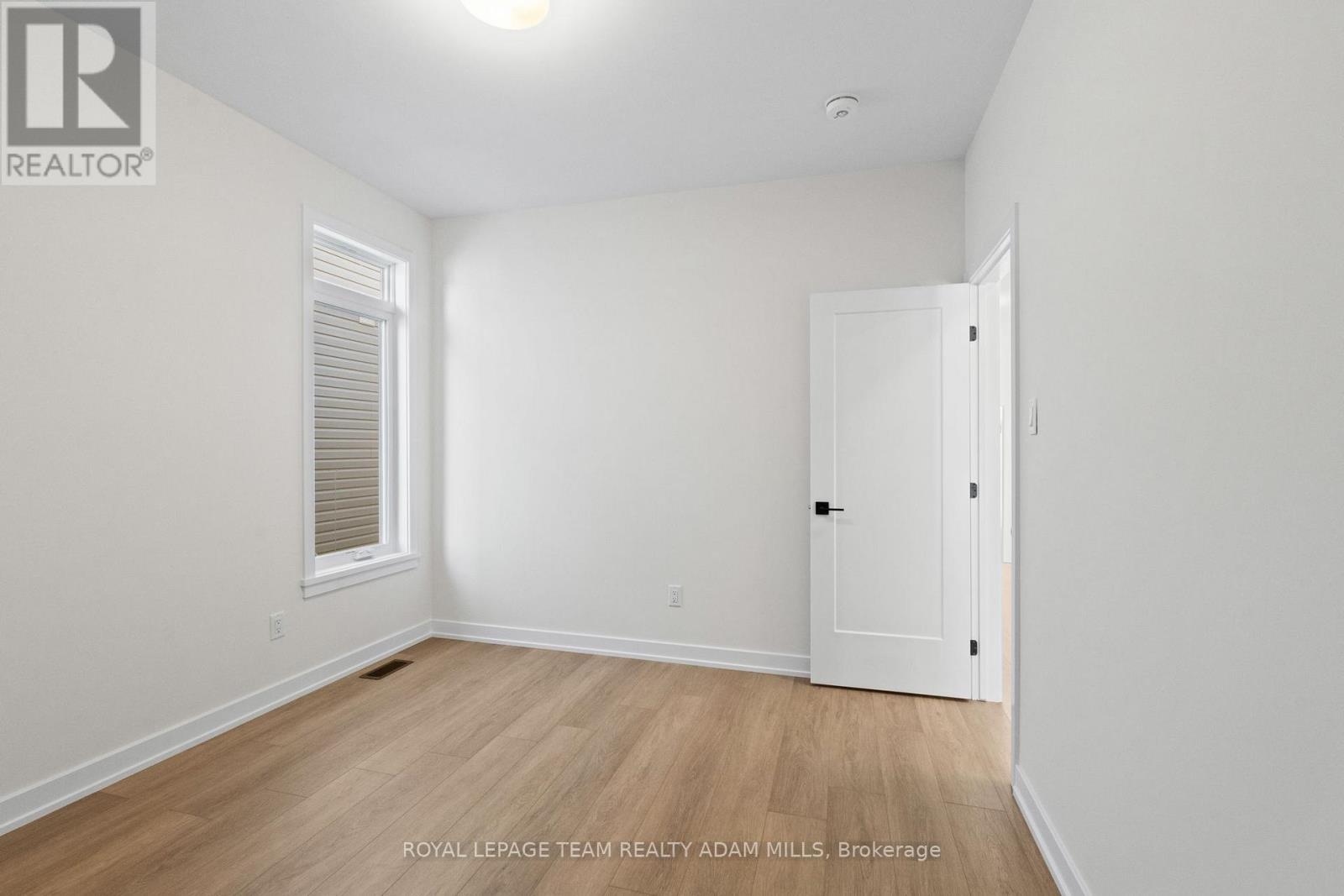 1047 Moore Street, Brockville, Ontario K6V 7N1 - Photo 27 - X12541600