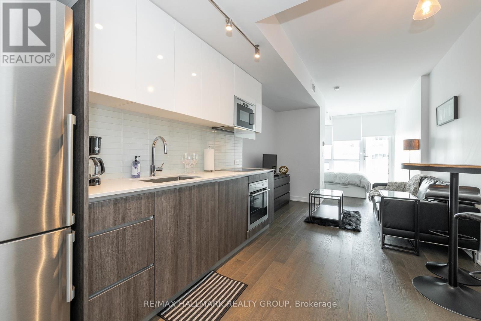 1806 - 199 Slater Street, Ottawa, Ontario K1P 0C8 - Photo 4 - X12541688