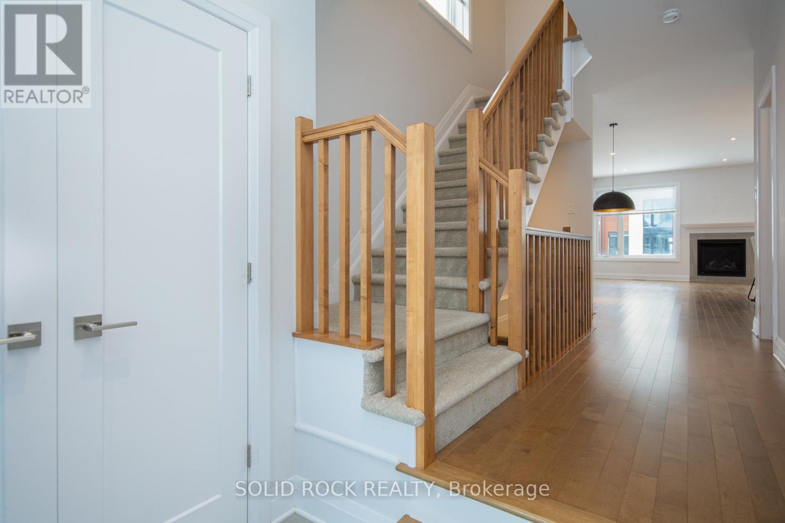 218 Lift Lane, Ottawa, Ontario  K2V 0M6 - Photo 2 - X12541710