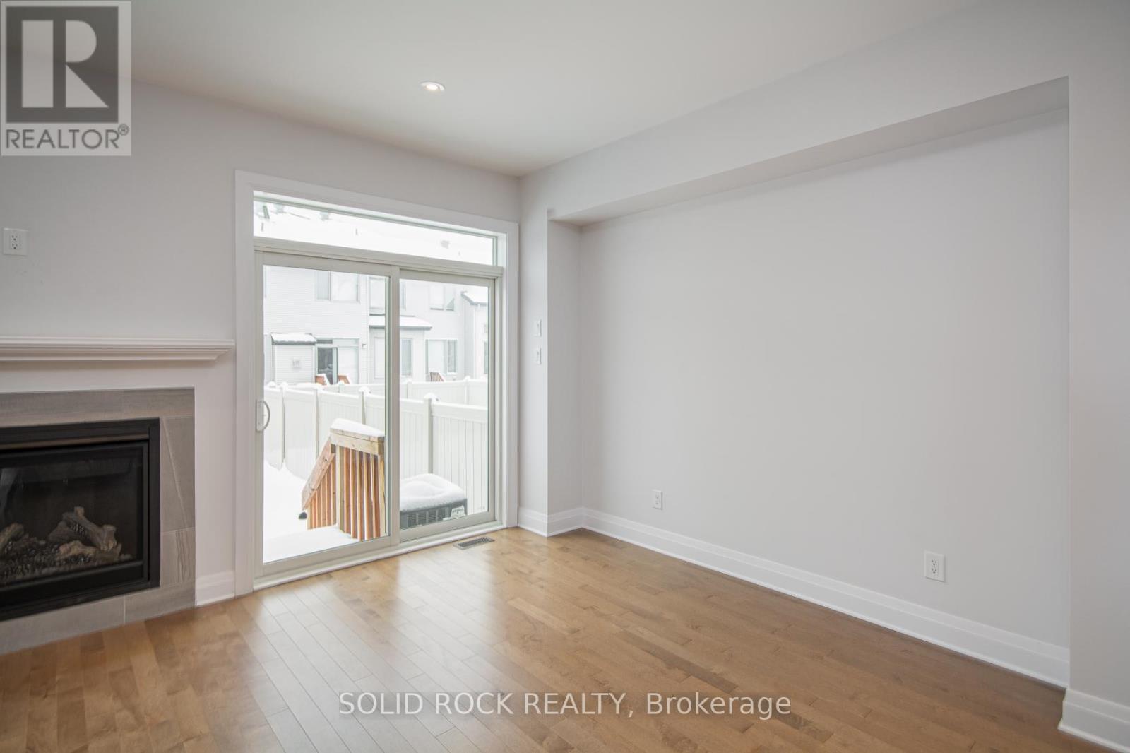 218 Lift Lane, Ottawa, Ontario  K2V 0M6 - Photo 8 - X12541710