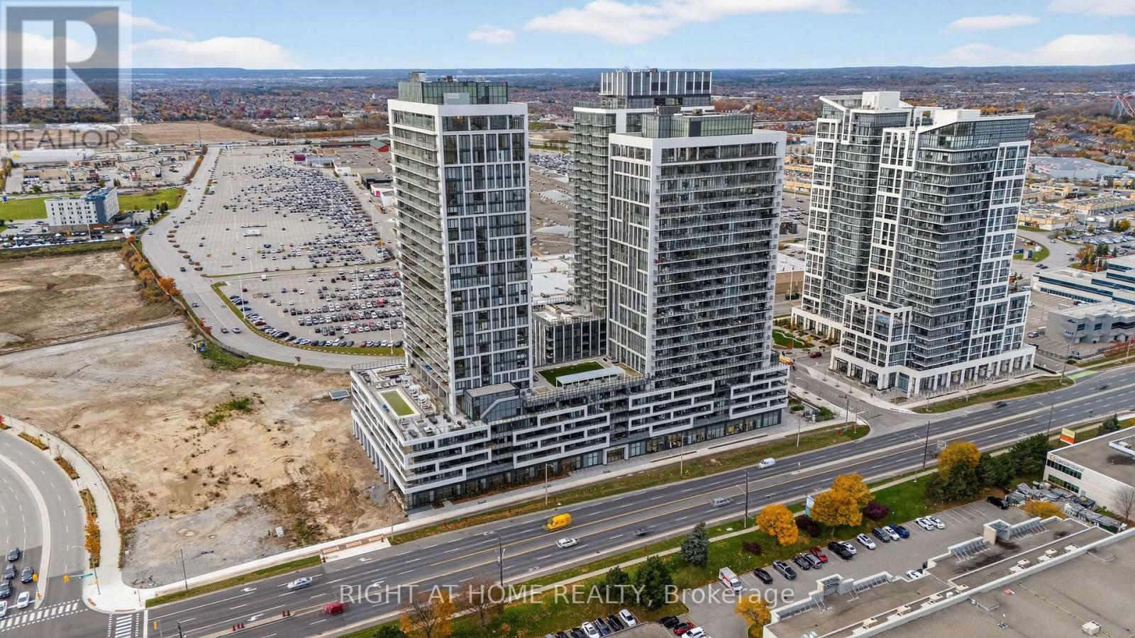 215 - 8960 Jane Street, Vaughan, Ontario  L4K 0N9 - Photo 20 - N12541530