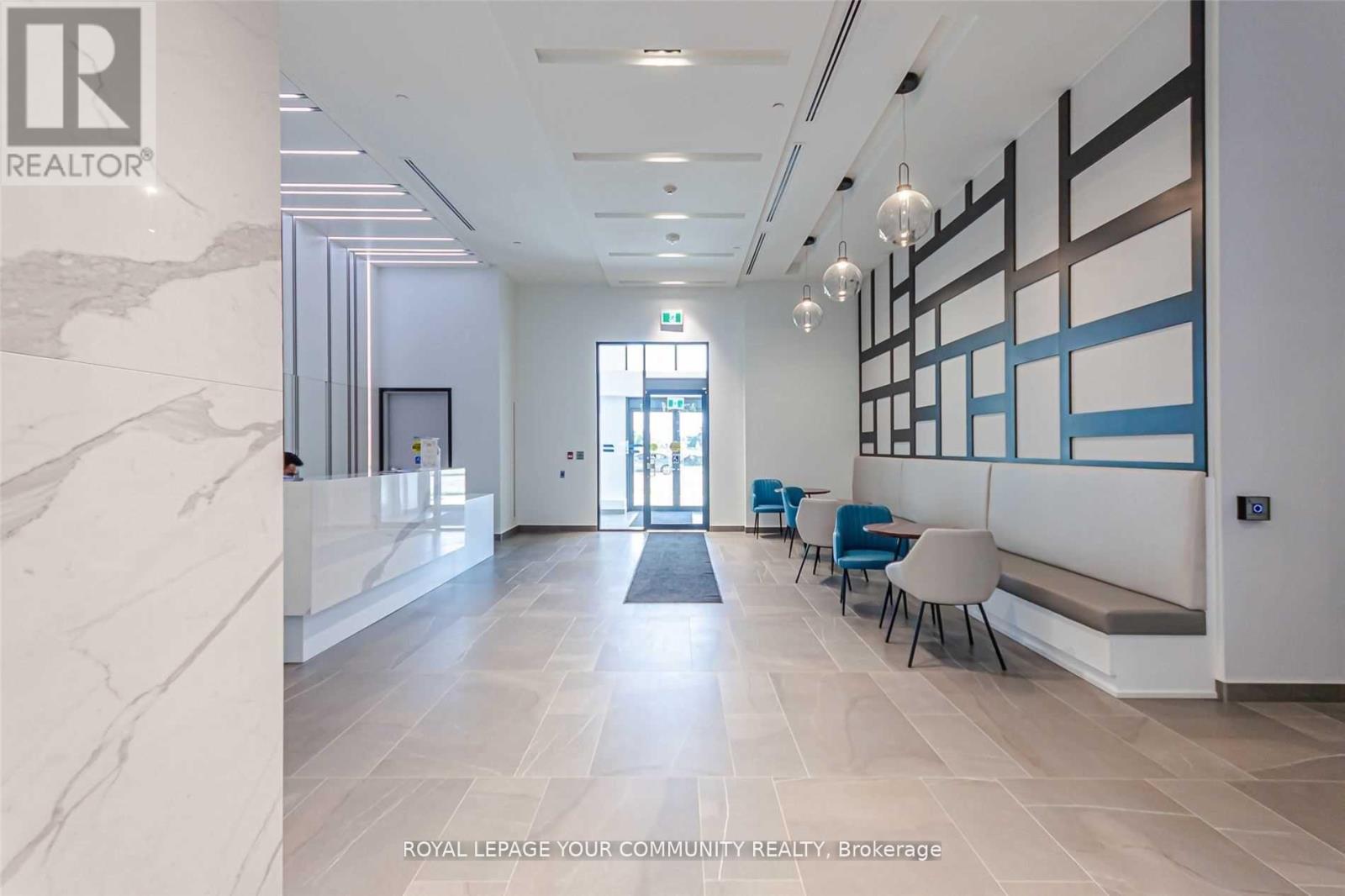 521 - 681 Yonge Street, Barrie, Ontario  L4N 4E8 - Photo 2 - S12541534