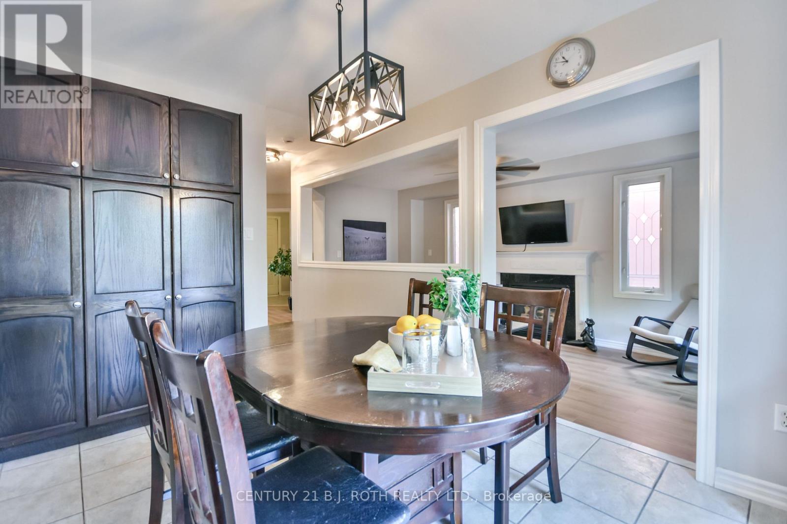 28 Shaina Court, Barrie, Ontario  L4N 9S7 - Photo 7 - S12541540