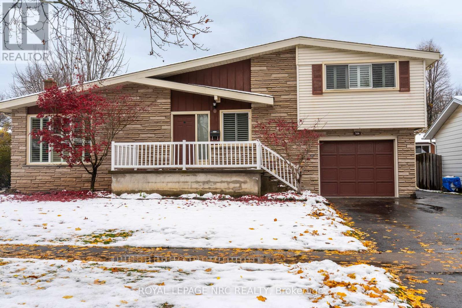 7106 Freeman Street, Niagara Falls, Ontario  L2E 5V5 - Photo 1 - X12541624