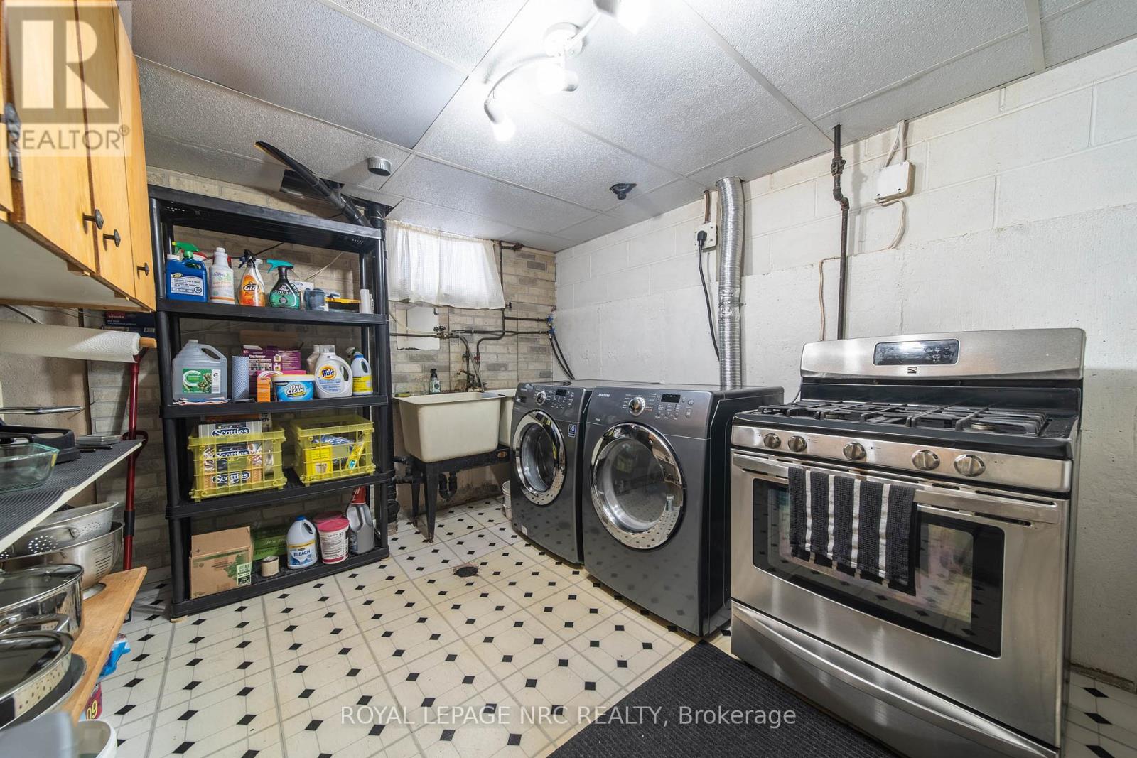 7106 Freeman Street, Niagara Falls, Ontario  L2E 5V5 - Photo 16 - X12541624