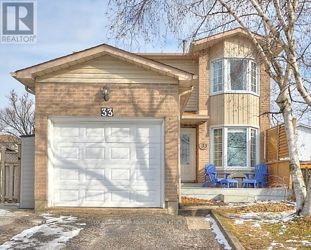 33 Naples Court, Thorold, Ontario L2V 4S7 - Photo 2 - X12541706