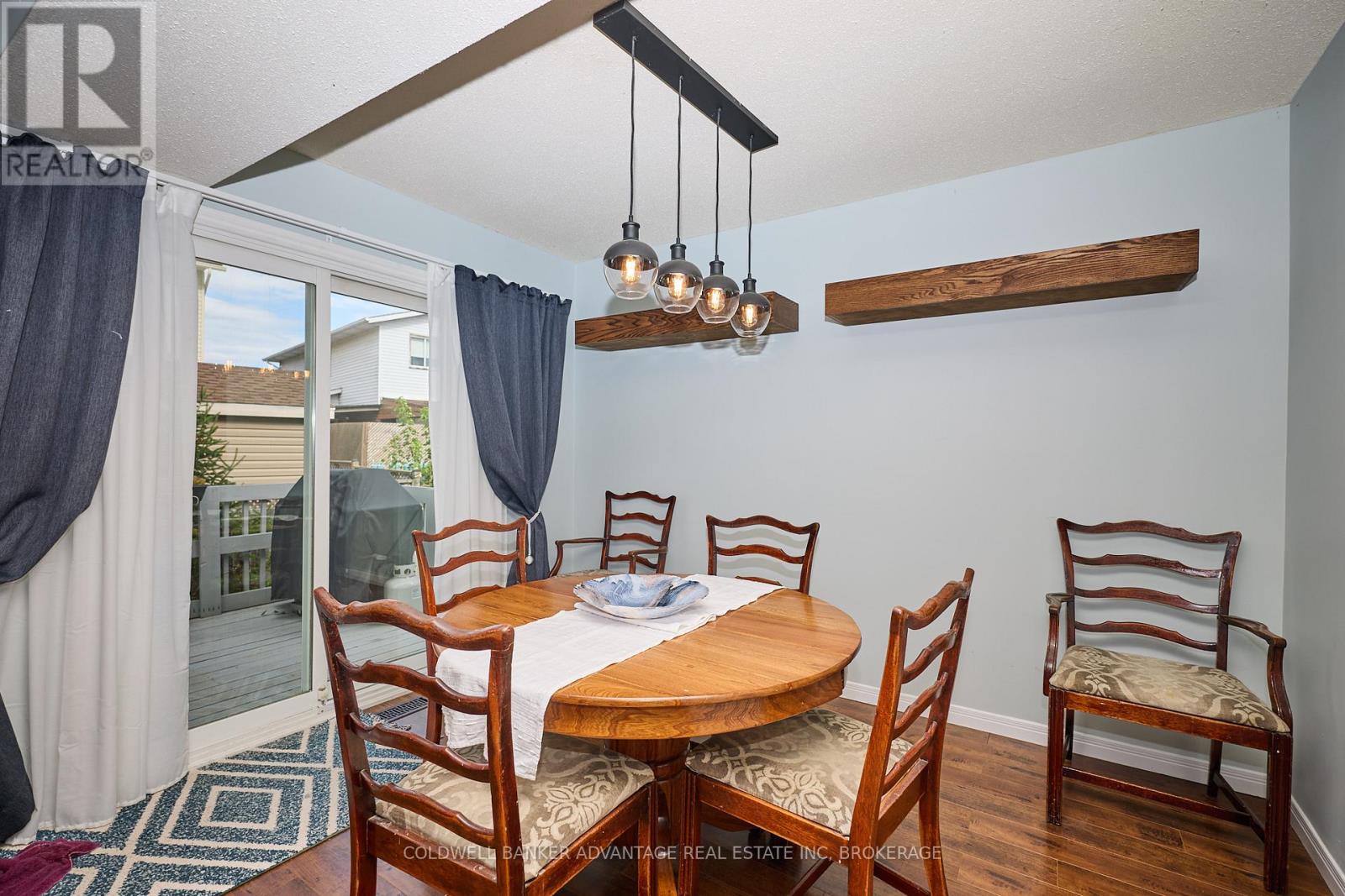 33 Naples Court, Thorold, Ontario L2V 4S7 - Photo 9 - X12541706