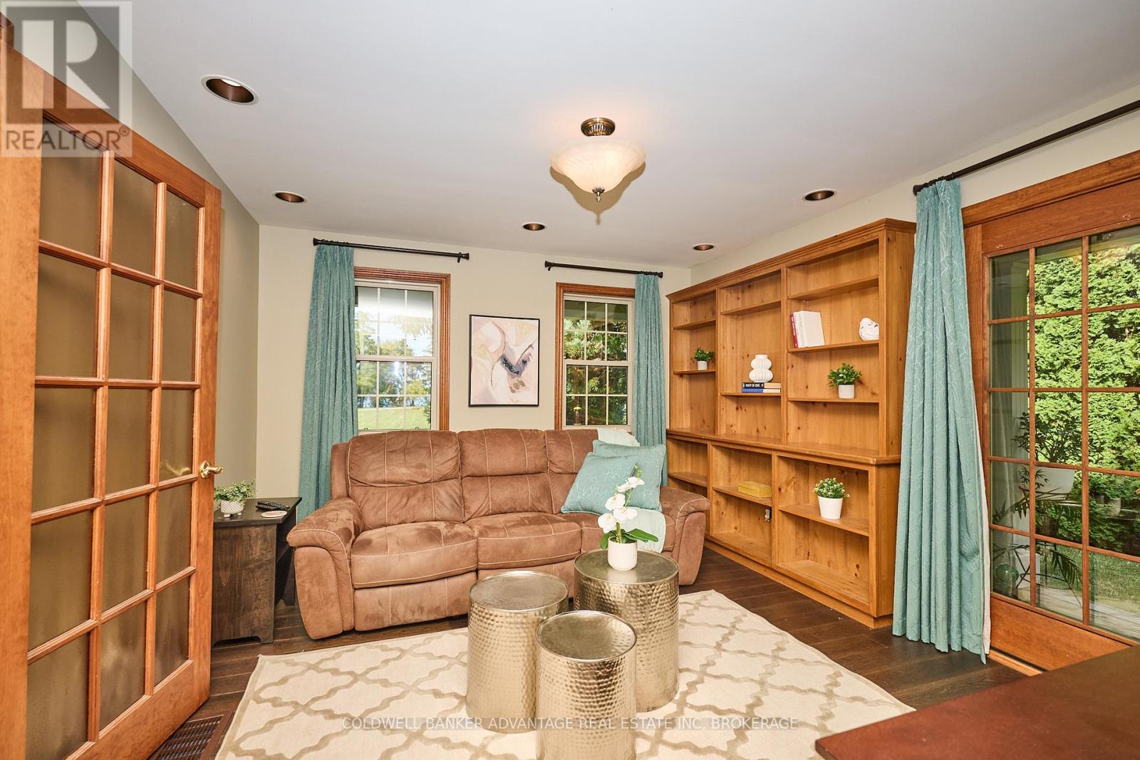 4698 Sandy Cove Drive, Lincoln, Ontario L0R 1B1 - Photo 14 - X12541808