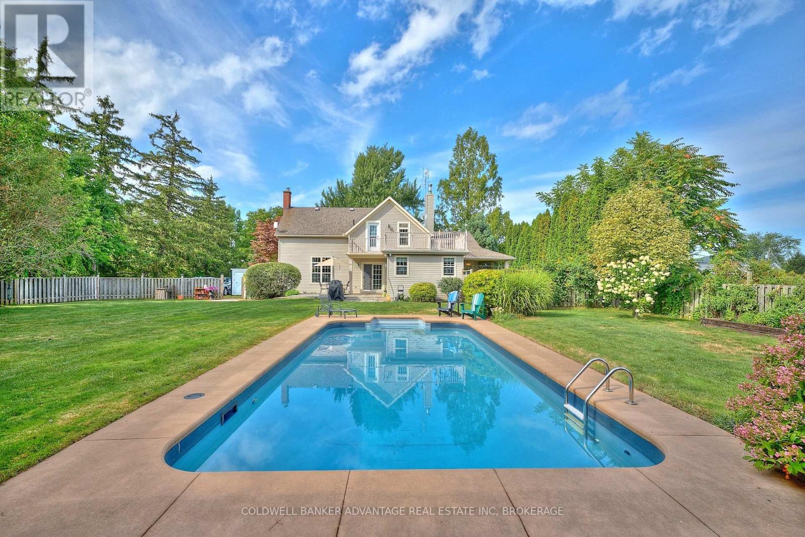 4698 Sandy Cove Drive, Lincoln, Ontario L0R 1B1 - Photo 5 - X12541808