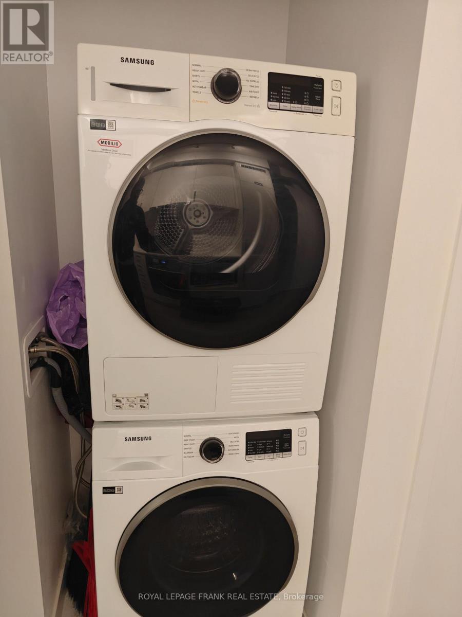 612 - 60 Honeycrisp Crescent, Vaughan, Ontario  L4K 0N5 - Photo 9 - N12541582