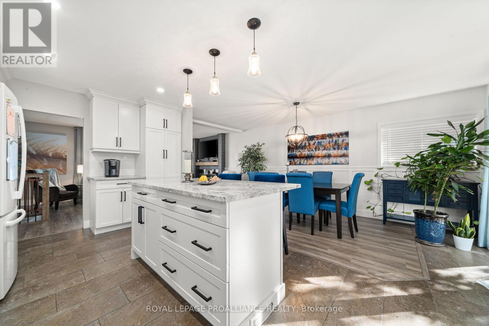 4 Kingsway Court, Belleville, Ontario K8N 4P1 - Photo 16 - X12541564