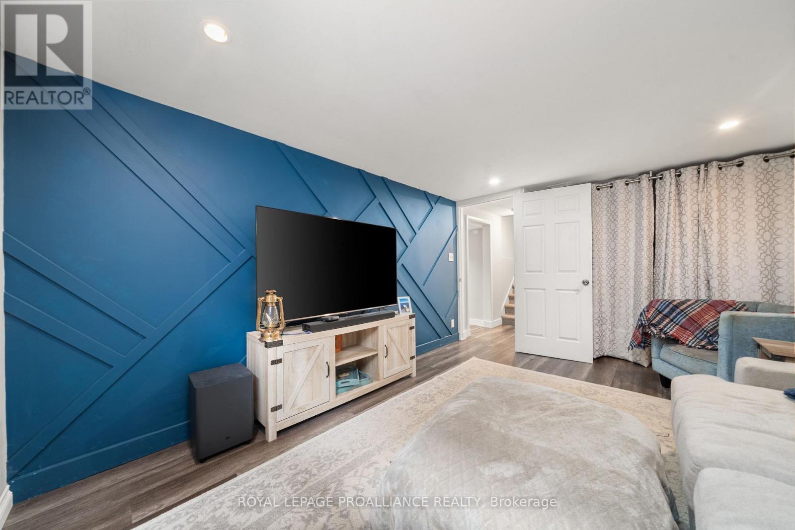 4 Kingsway Court, Belleville, Ontario K8N 4P1 - Photo 26 - X12541564